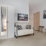 Διαμέρισμα Fantastico 4 *